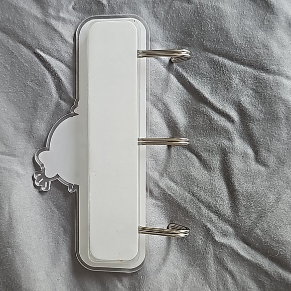 Hello Kitty Hooks - Picture 4 of 4